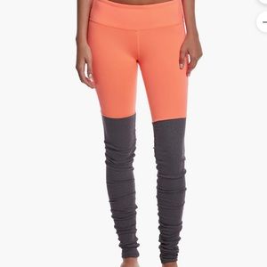 Alo Airbrush High-Waist Highlight Goddess Legging